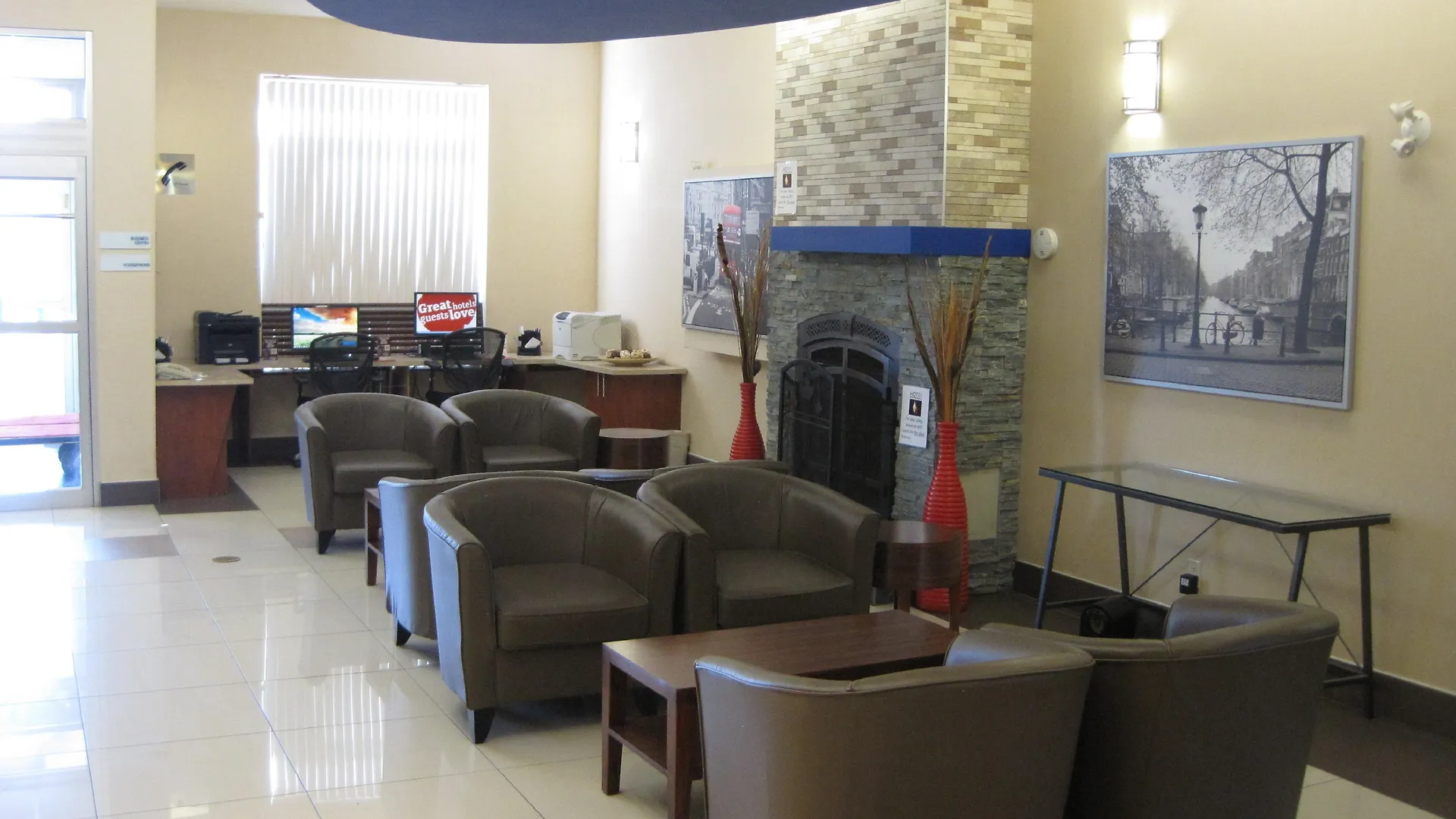 Holiday Inn Express Hotel & Suites-Edmonton South By Ihg 3*, Έντμοντον
