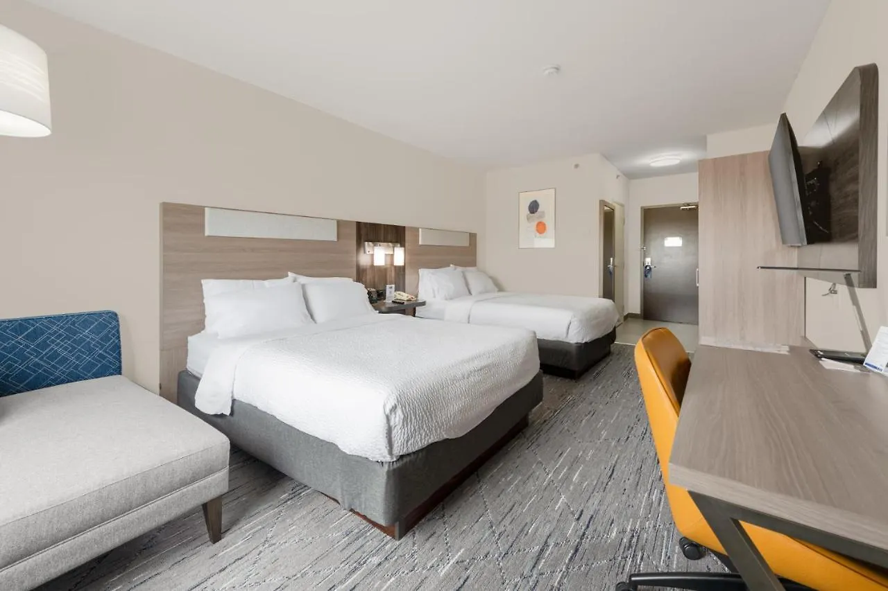 Holiday Inn Express Hotel & Suites-Edmonton South By Ihg 3*, Έντμοντον