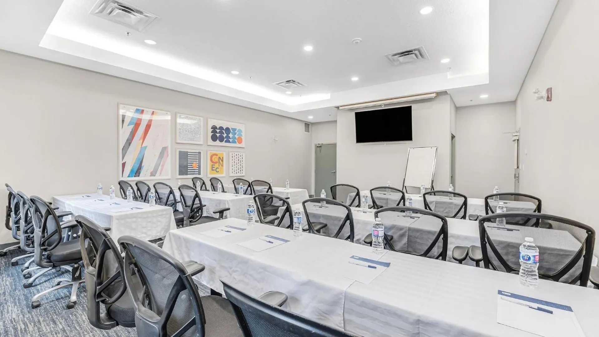 Holiday Inn Express Hotel & Suites-Edmonton South By Ihg Edmonton