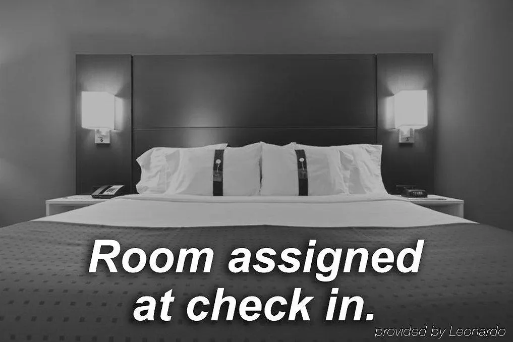 Holiday Inn Express Hotel & Suites-Edmonton South By Ihg